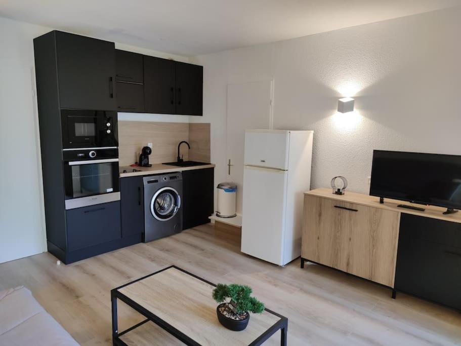 Appartement Le Village Camarguais Pour 4 Avec Piscine Et Animations, Ideal Famille *